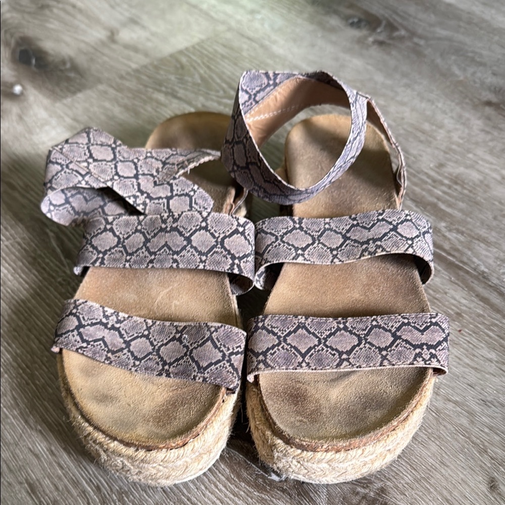 Steve Madden Brown Comfort Sandals